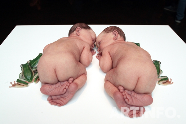 샘 징크, 'Small Things(Babies and Frogs)', 혼합 재료, 36 x 36 x 10cm, 2012.(사진=왕진오 기자)