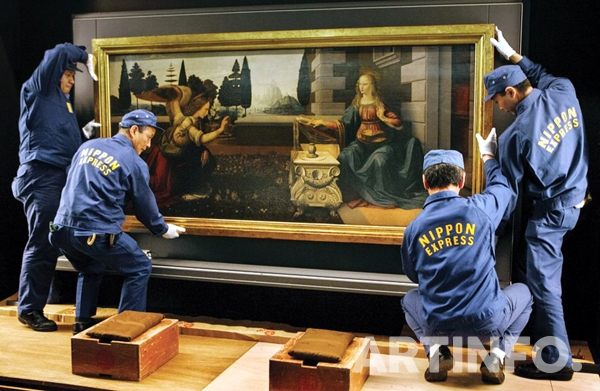 레오나르도 다빈치의 '수태고지'를 2007년 일본에 대여했을 당시 장면, 하지만 올해는 프랑스에 대여하지 않겠다고 밝혀. (사진=TORU YAMANAKA/AFP/Getty Images)