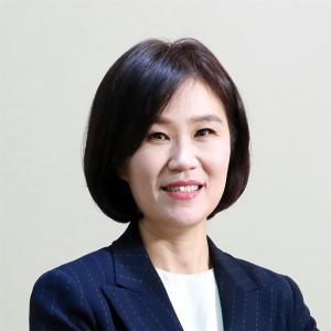 예술경영지원센터 신임 대표에 윤미경 전 국립극단 사무국장 임명